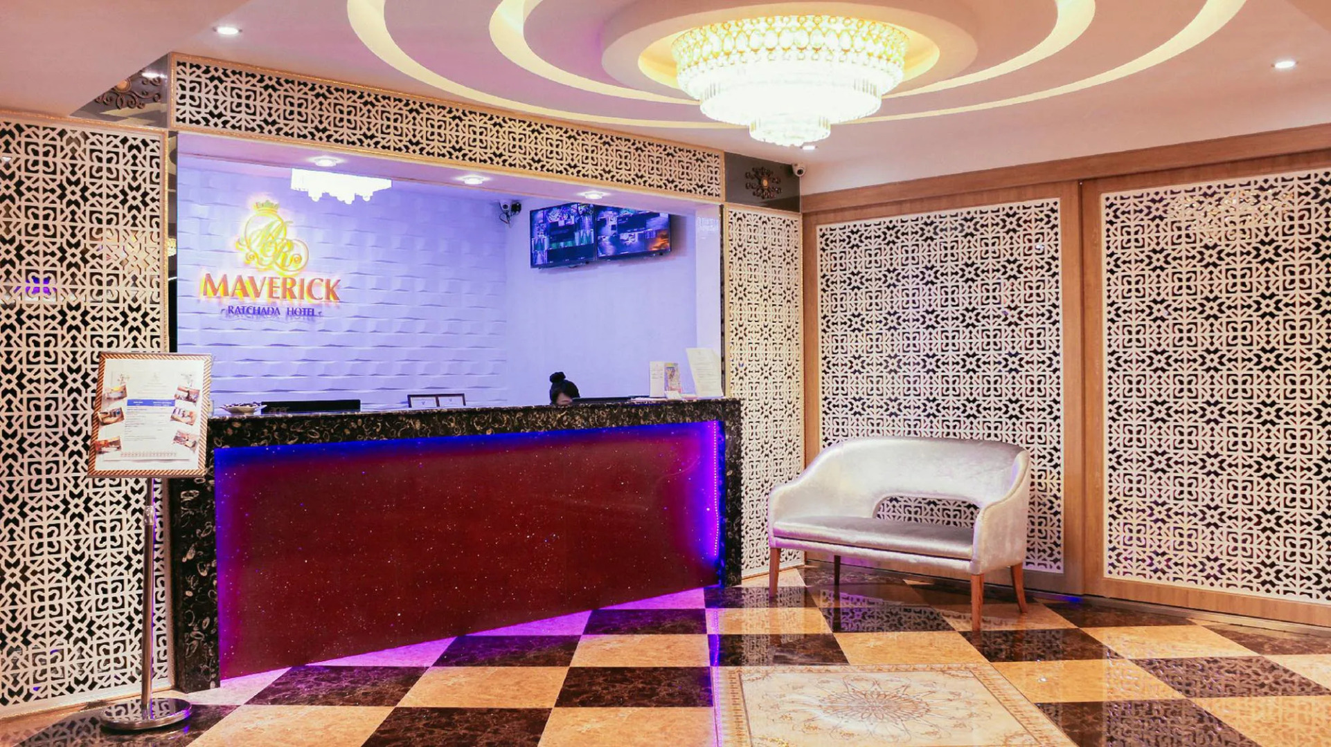 Maverick Ratchada Hotel