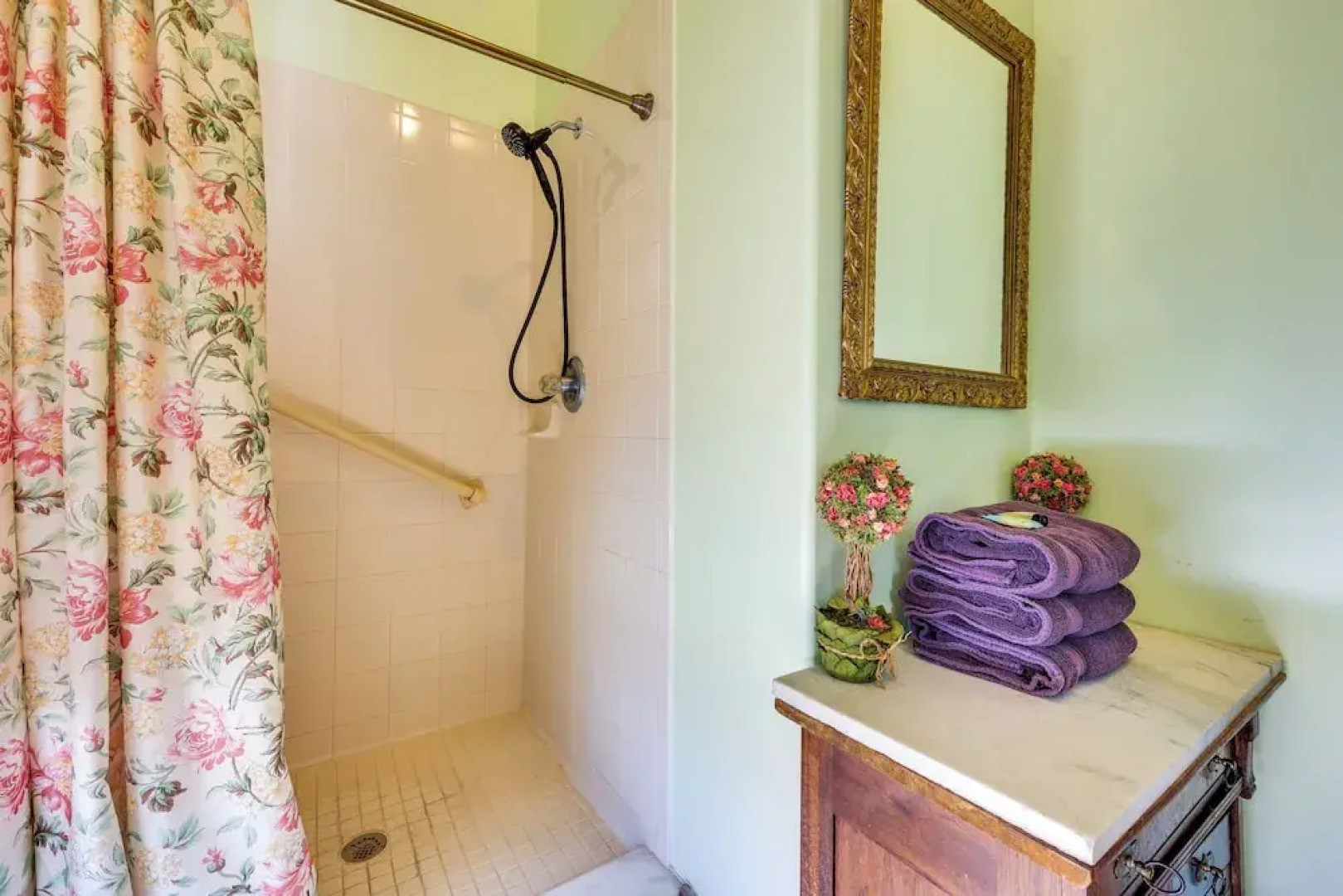 Grand Gables: Home 1 Block to St Johns River