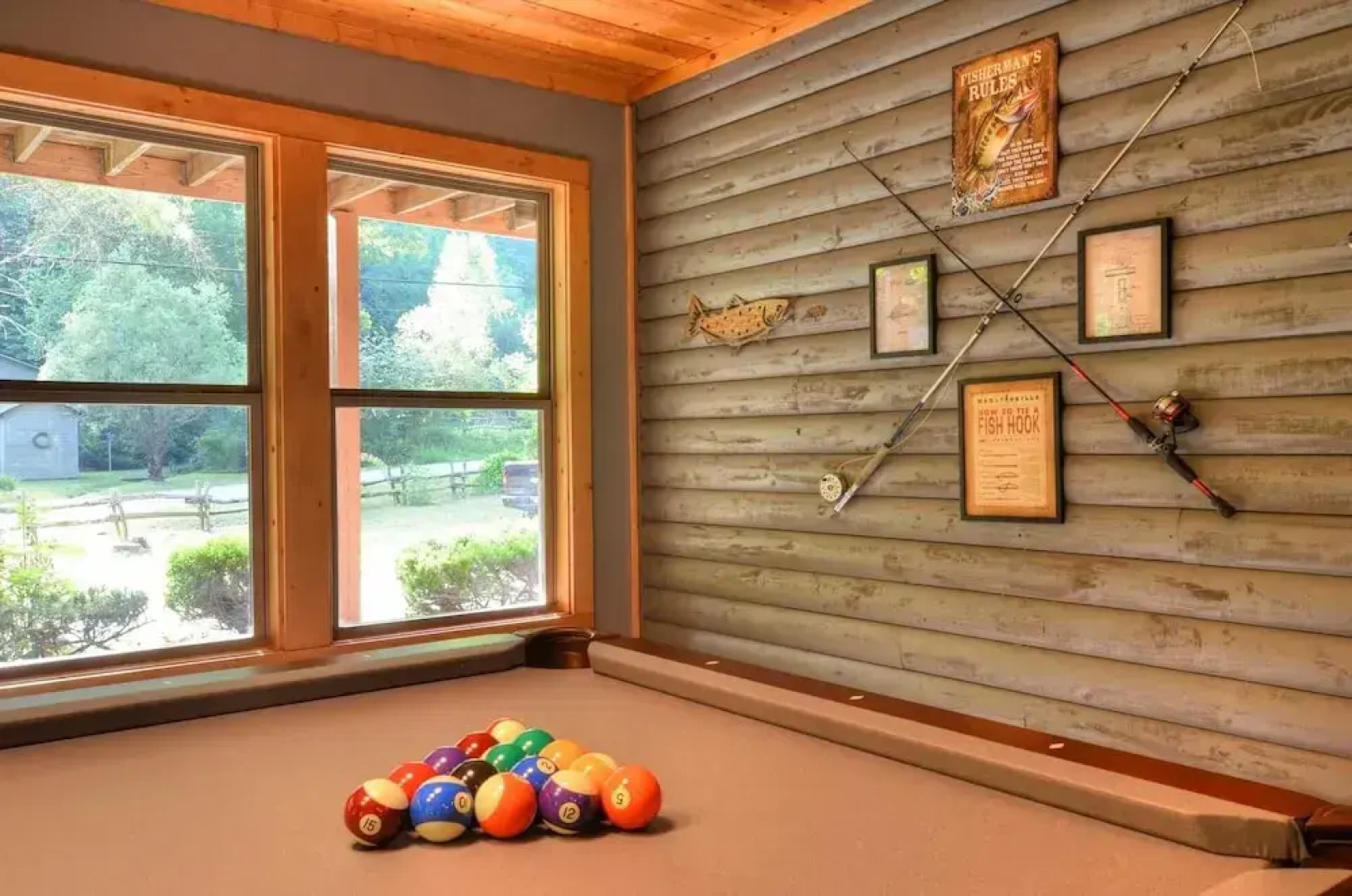 Rippling Waters Lodge 3 Bedroom Cabin by RedAwning