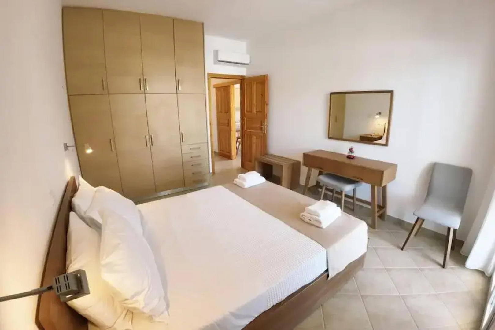 1Path Beach House Super Paradise Mykonos