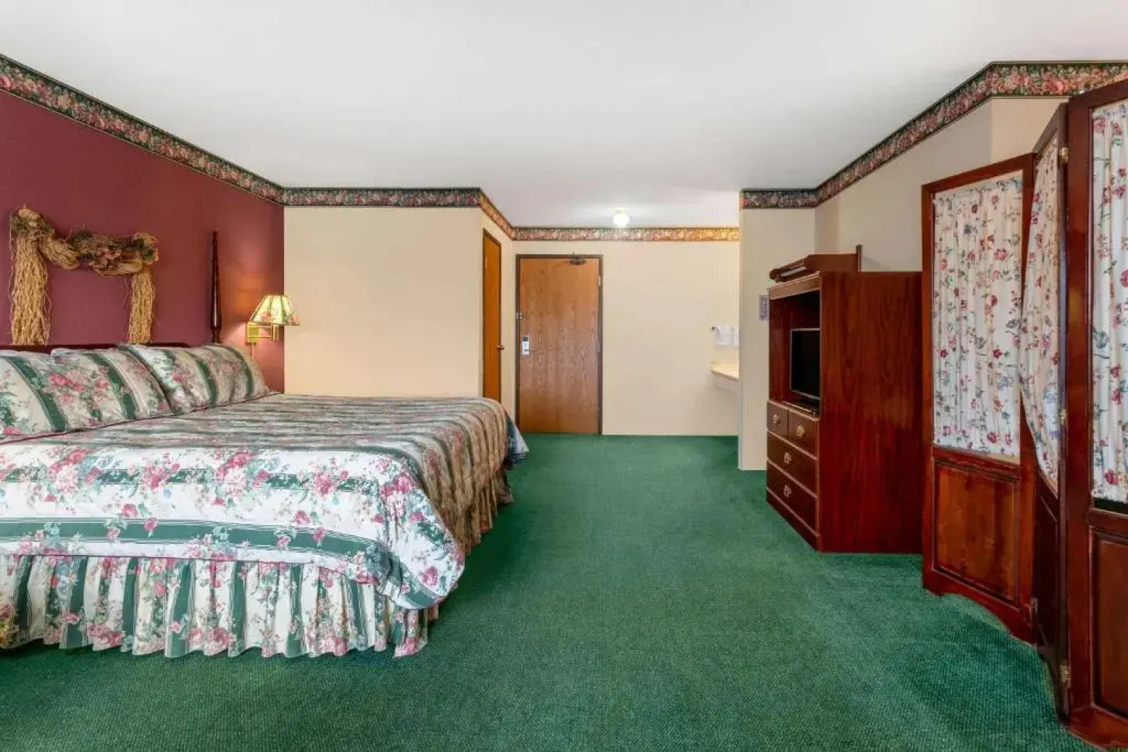 Super 8 Motel - Reedsburg