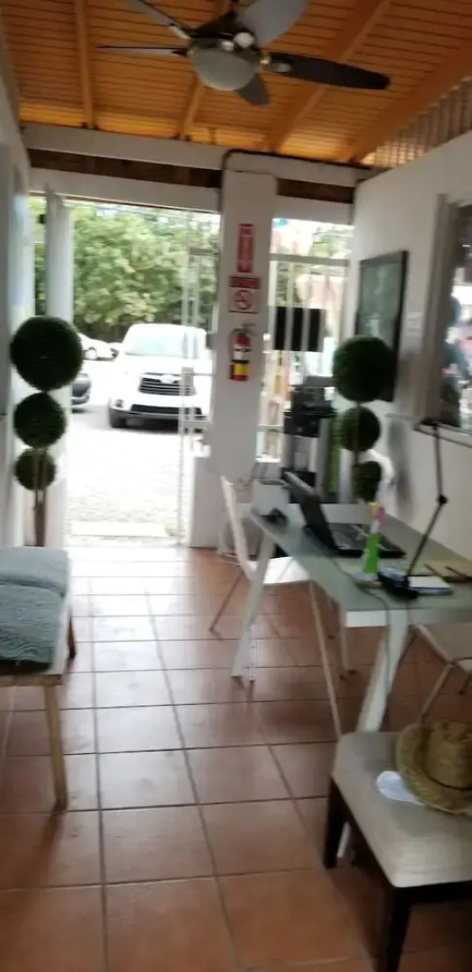 Luichy's Seaside Hotel