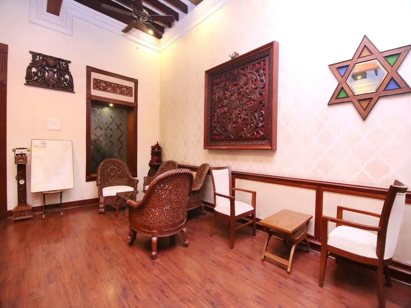 OYO 8780 Hotel Windsor Castle