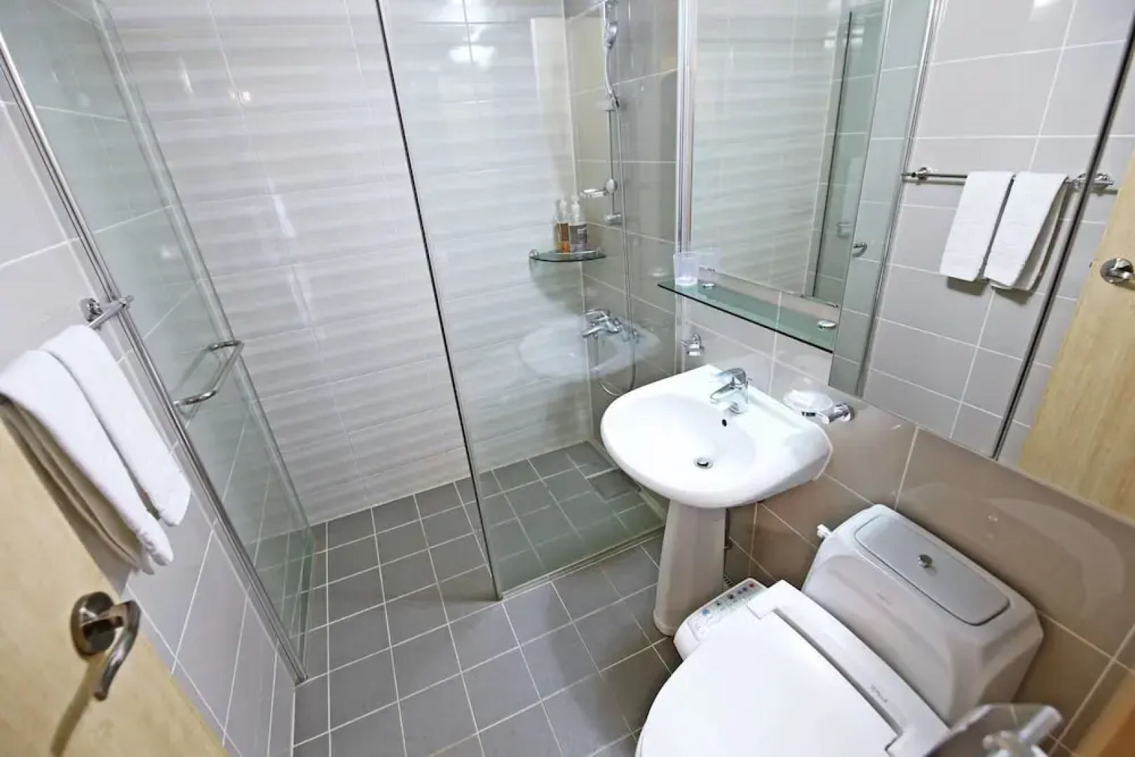 Cheongpung Resort Hill House