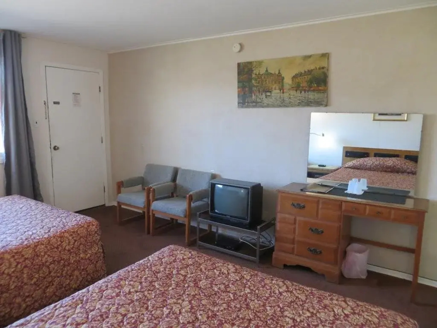 Peterboro Express Inn