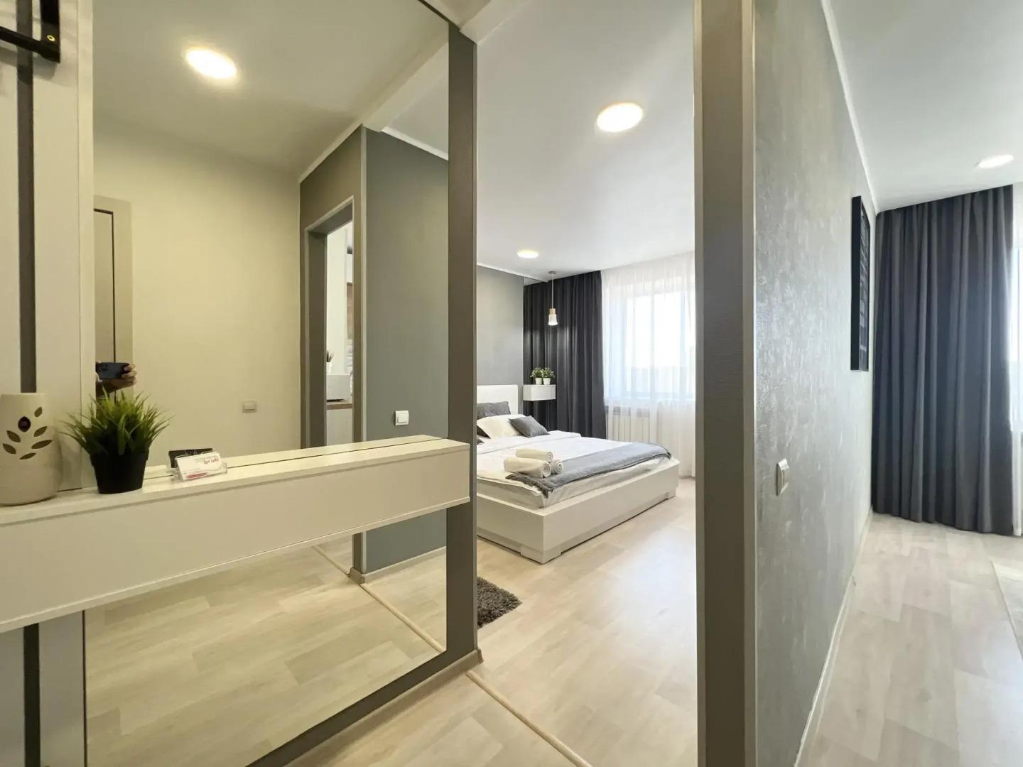 Live (Лайв) на улице Максима Горького 31