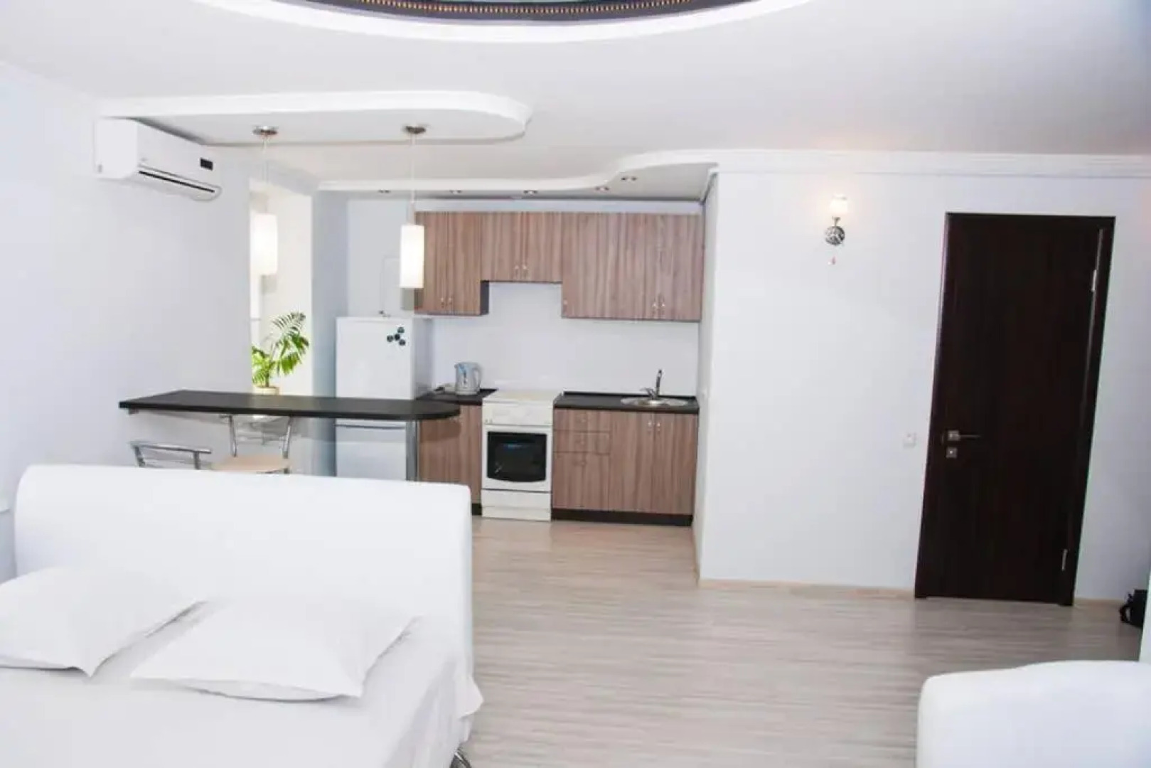 Студія, вул. Сумгаїтська, 24, центр ПЗР