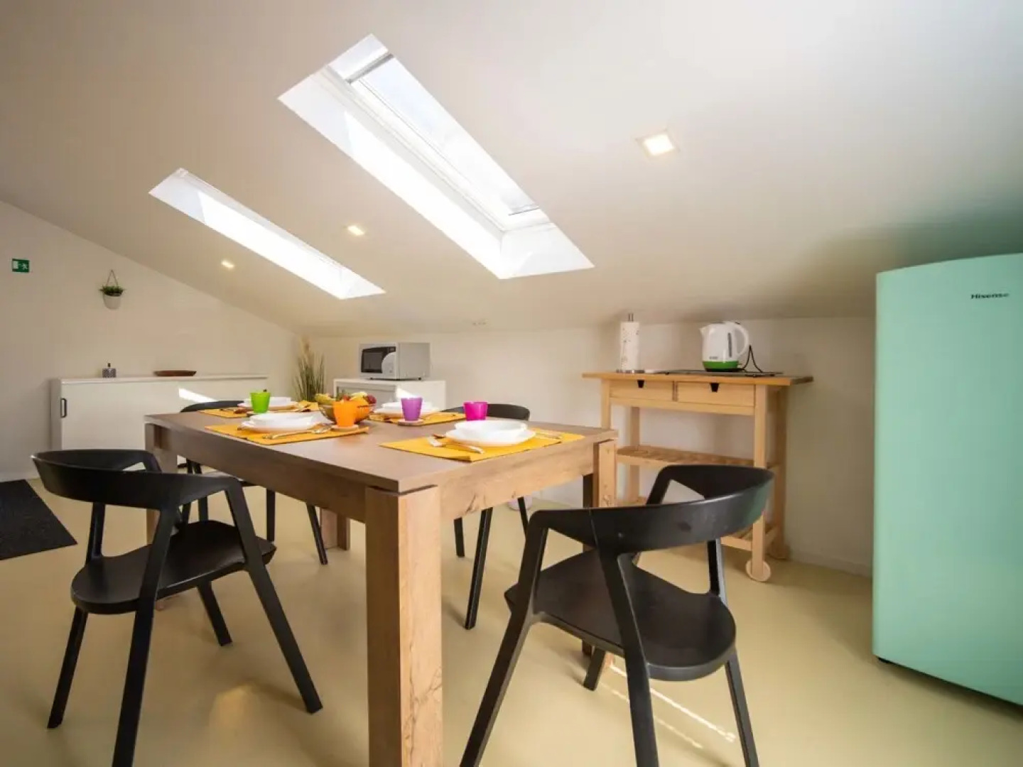 Ena 1 Trinajsti i in Trinajsti i