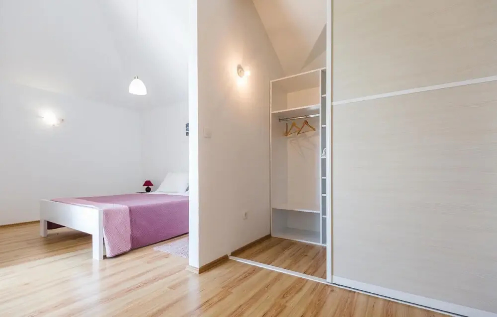 Awesome Home in Blato na Cetini With Wifi and 4 Bedrooms