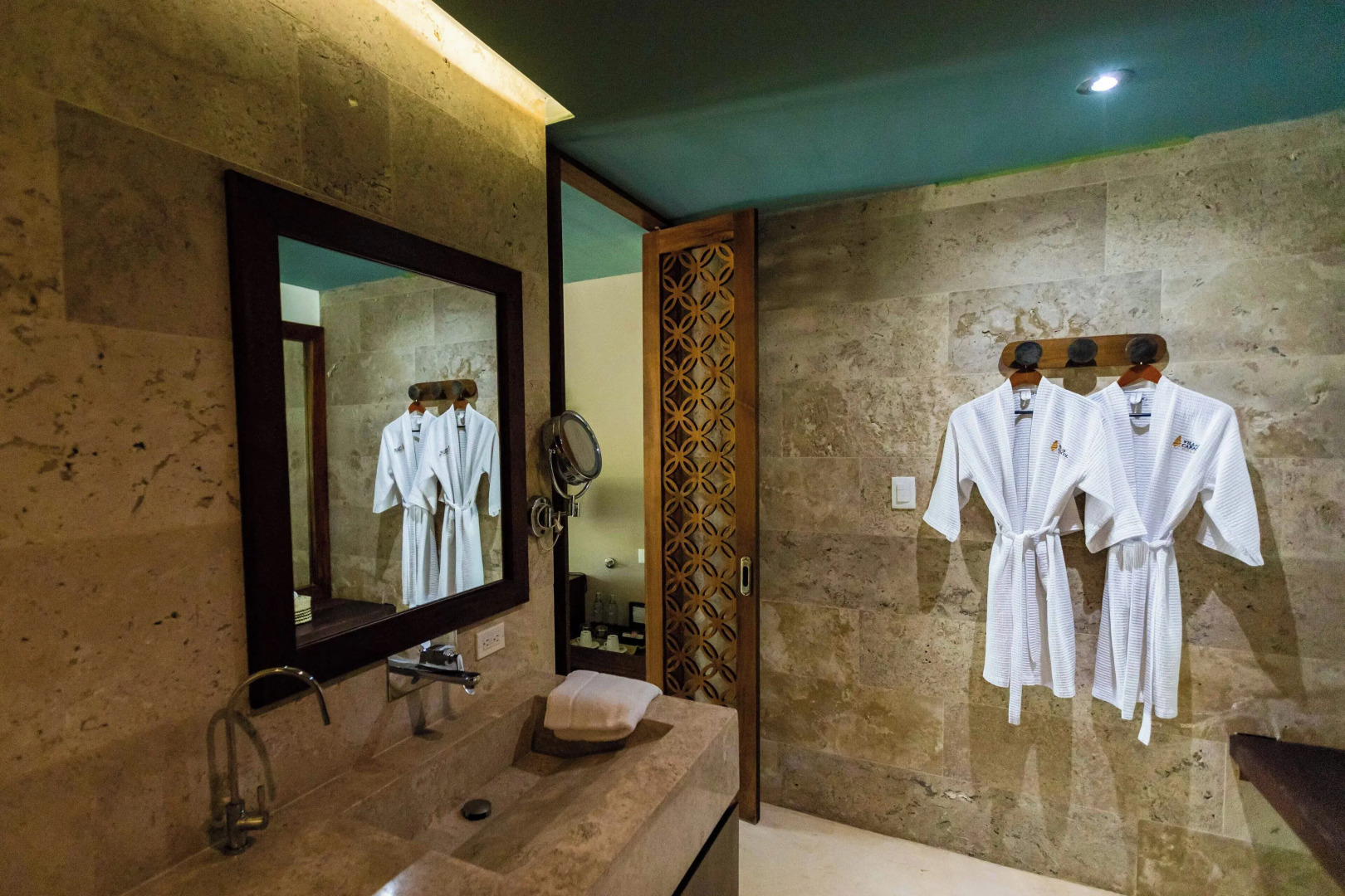 Hotel Villas Caracol