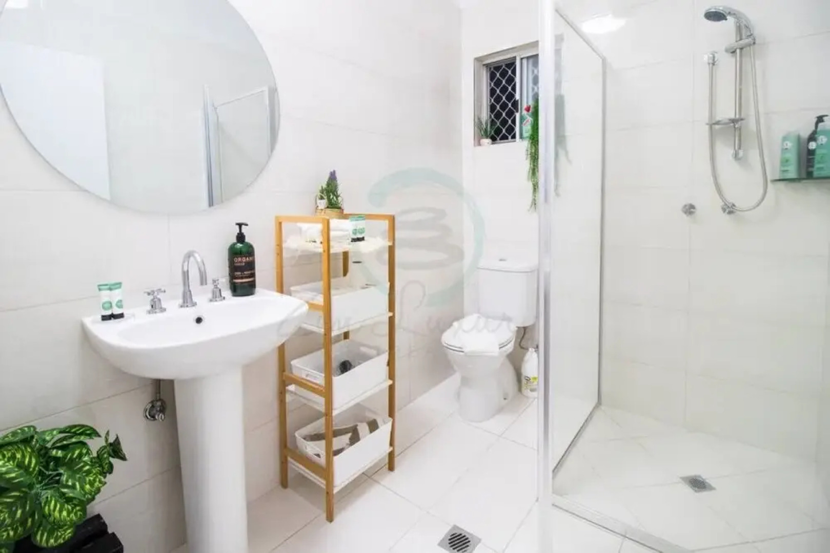 ZEN GARDEN - 2 BR Cozy Modern Design Apt