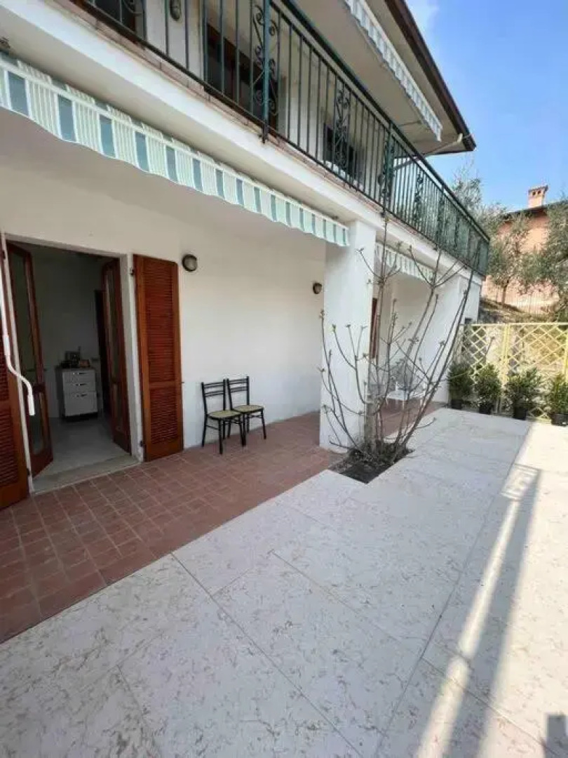 Entire home/flat 5min from Lake Garda