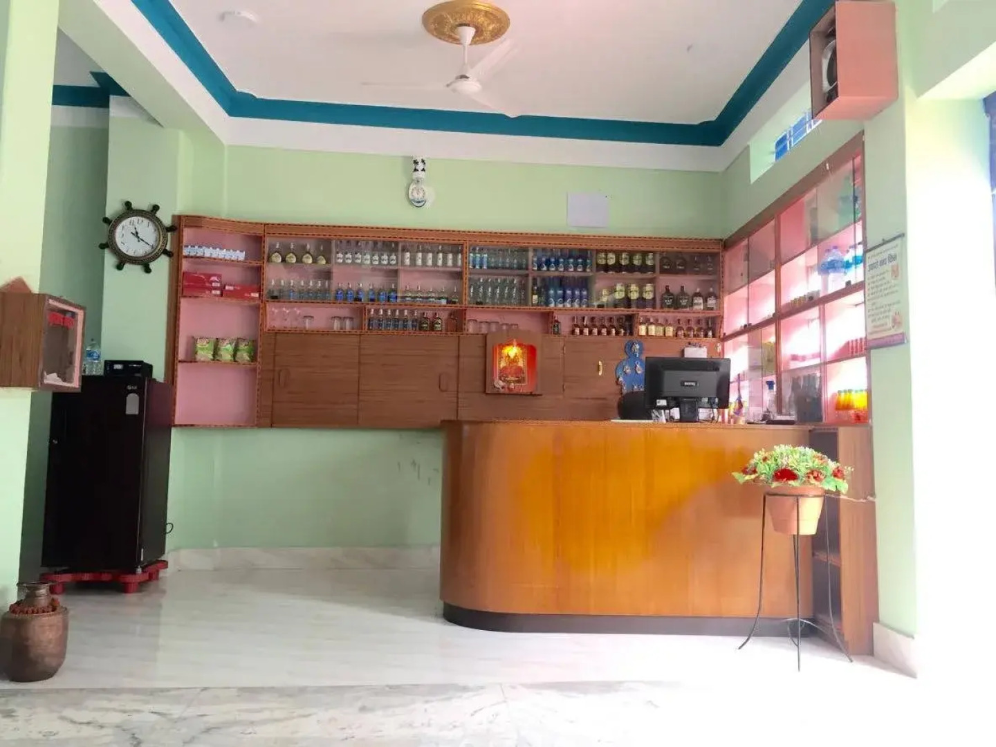 City Guest House and Family Restaurant