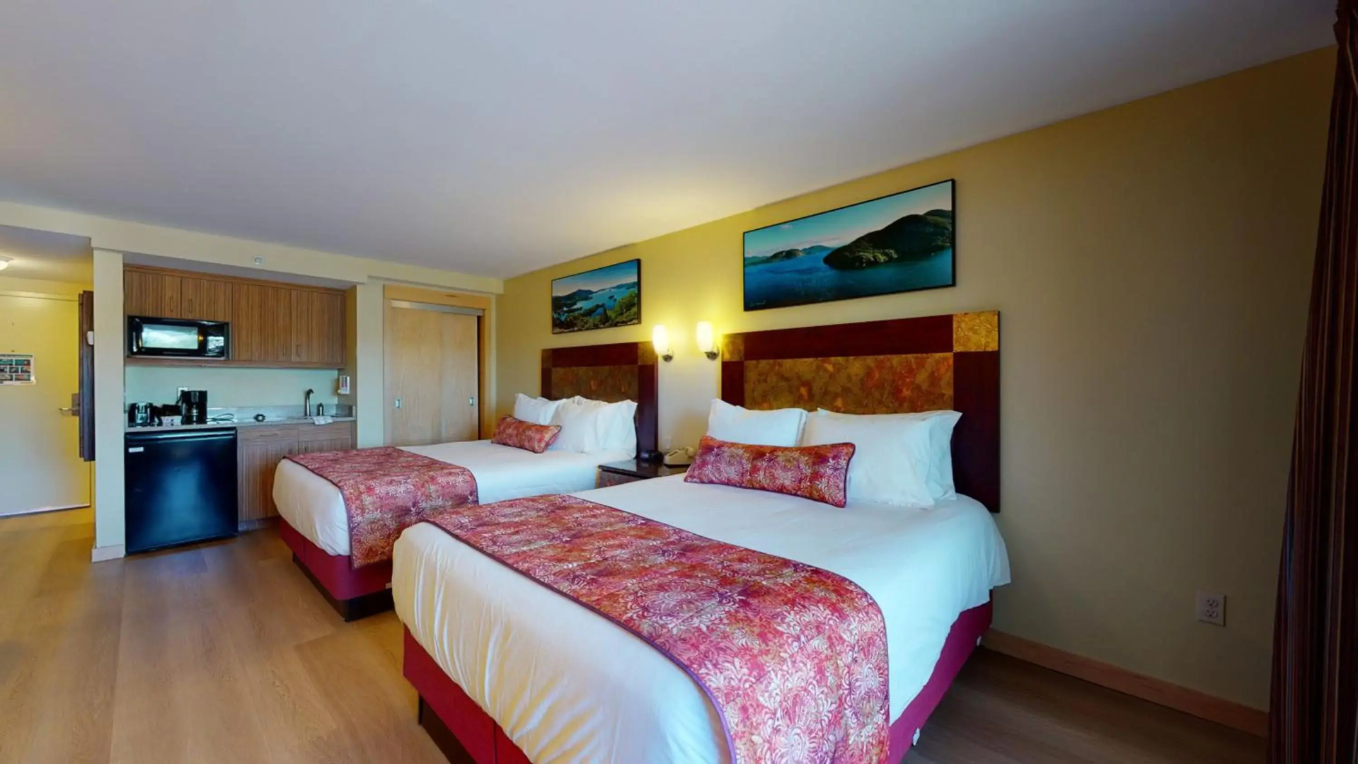 Surfside On The Lake