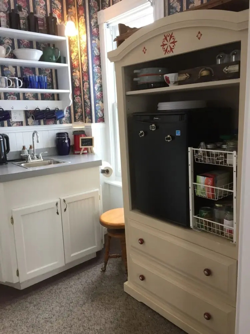 Four Winds Bed and Breakfast