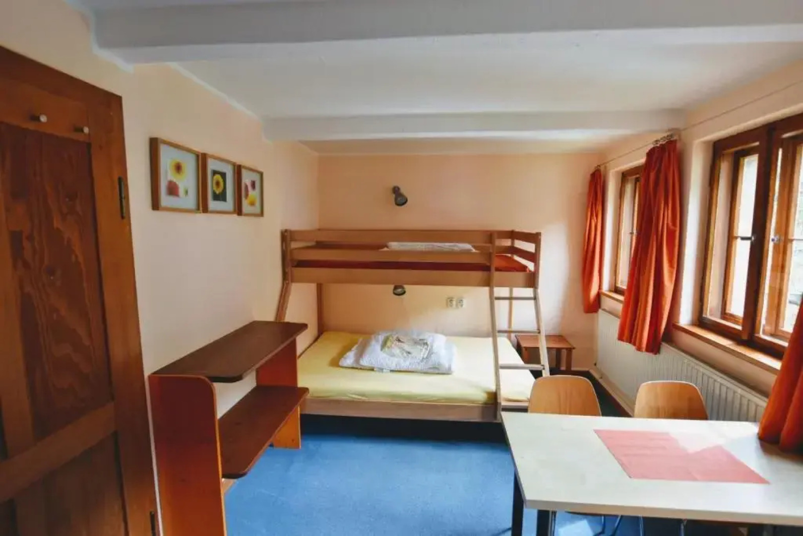 Herberge Orange - Hostel