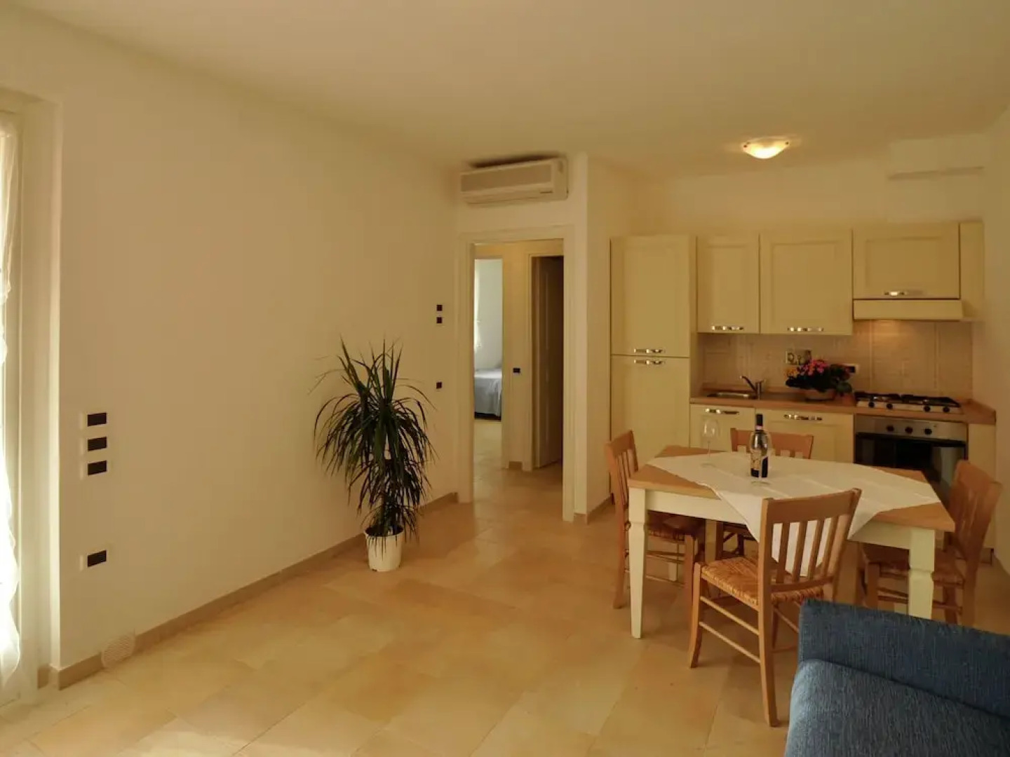 Cozy Apartment With a Terrace, Near the Sea