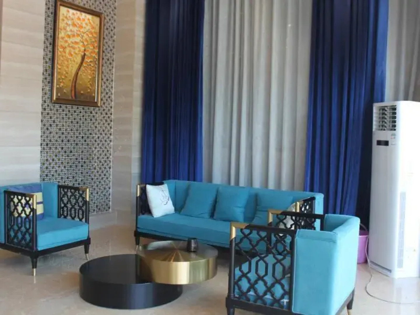 Shell Hainan Ledong County Huangliu Town Bus Station Hotel