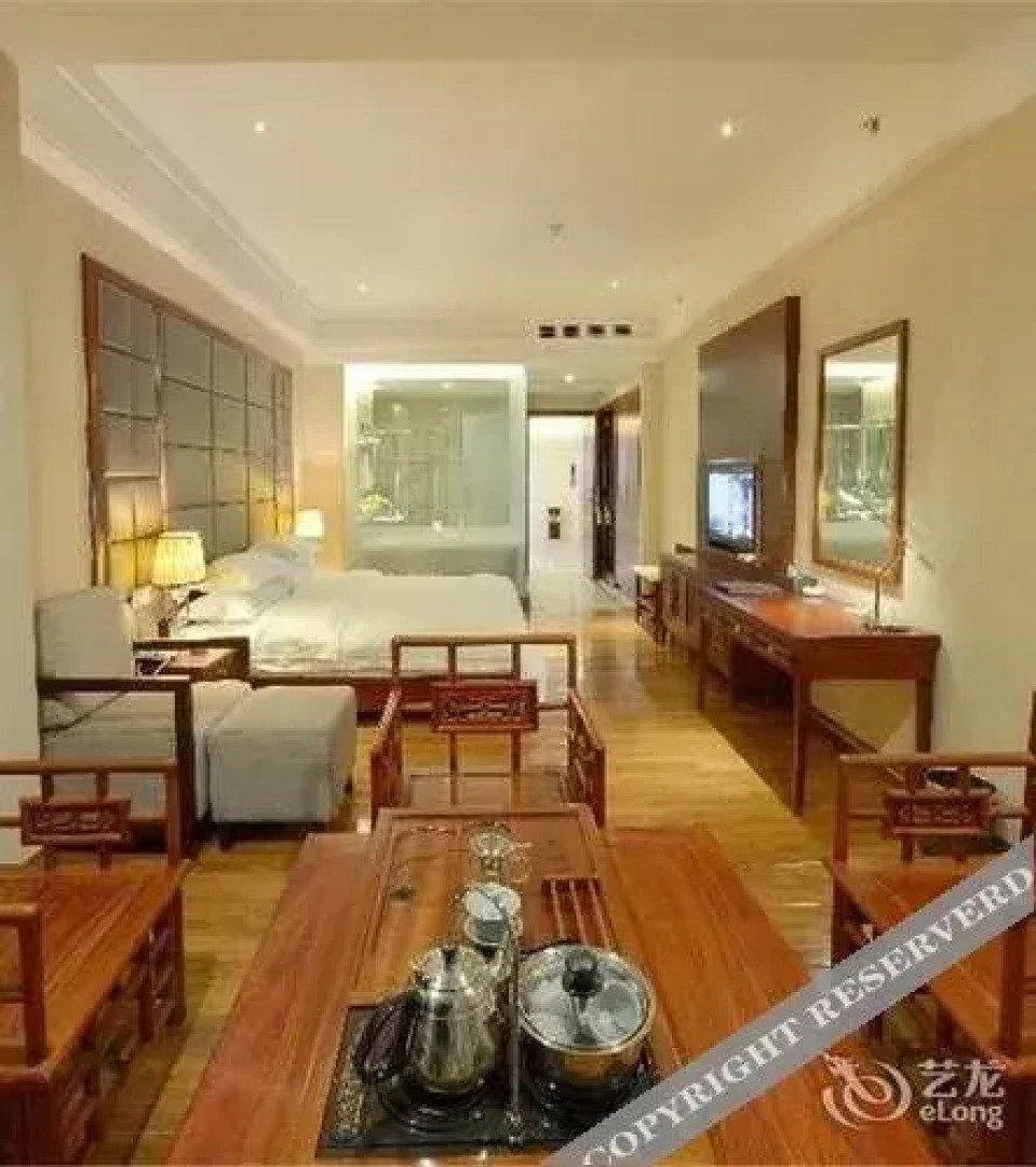 Yangjiang Jiayue Hotel