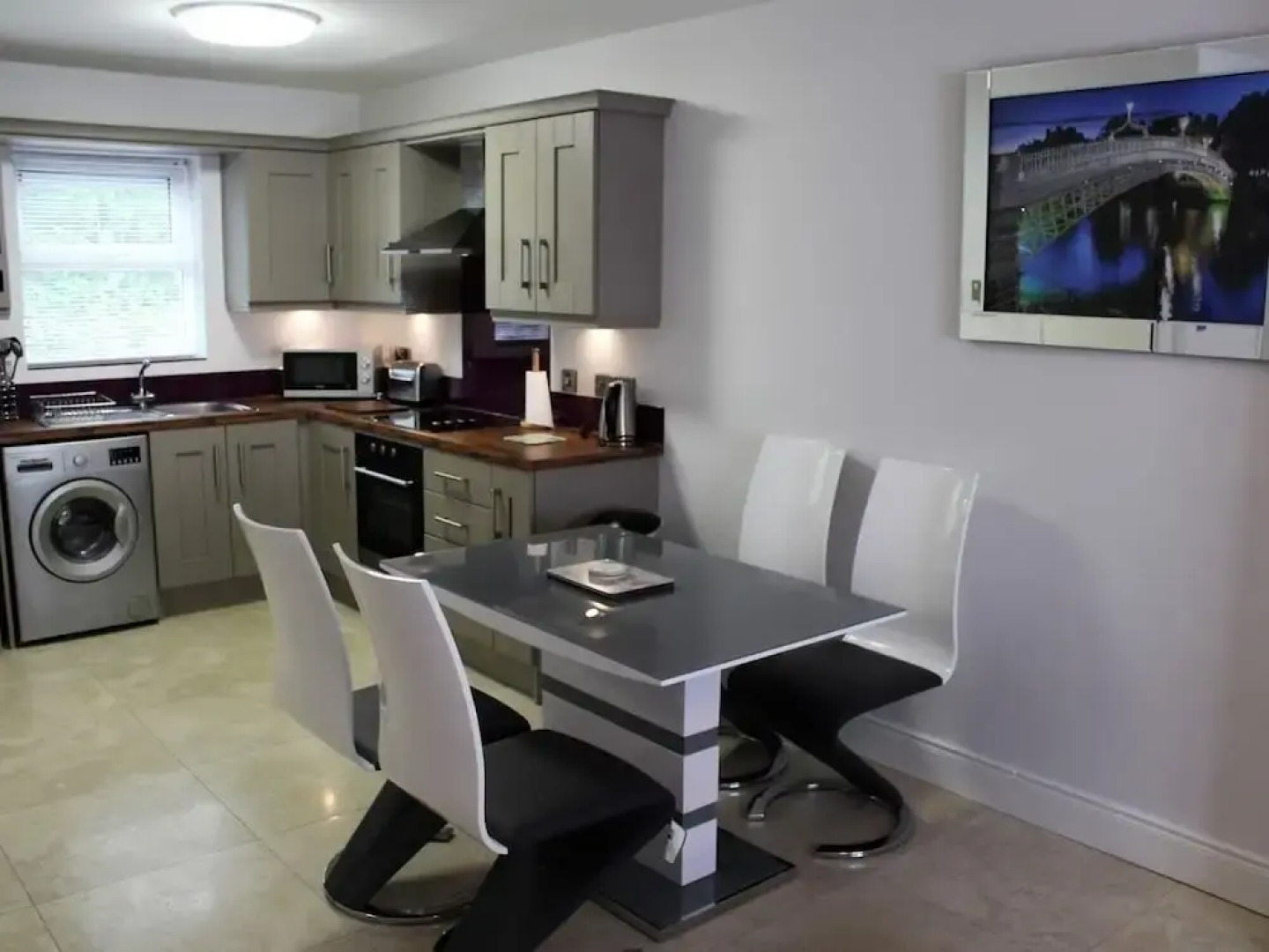 Wild Atlantic Way Accommodation Burnside Park