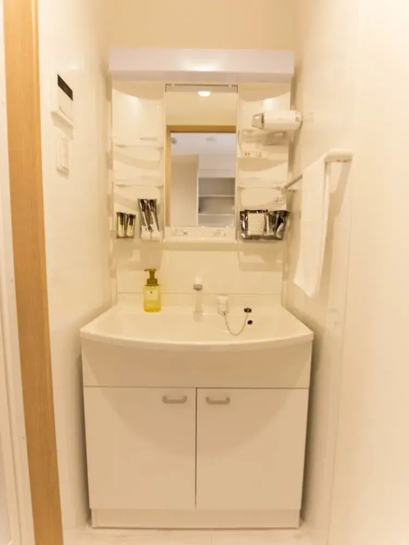 Y‘ Rise To Hotel Itoman