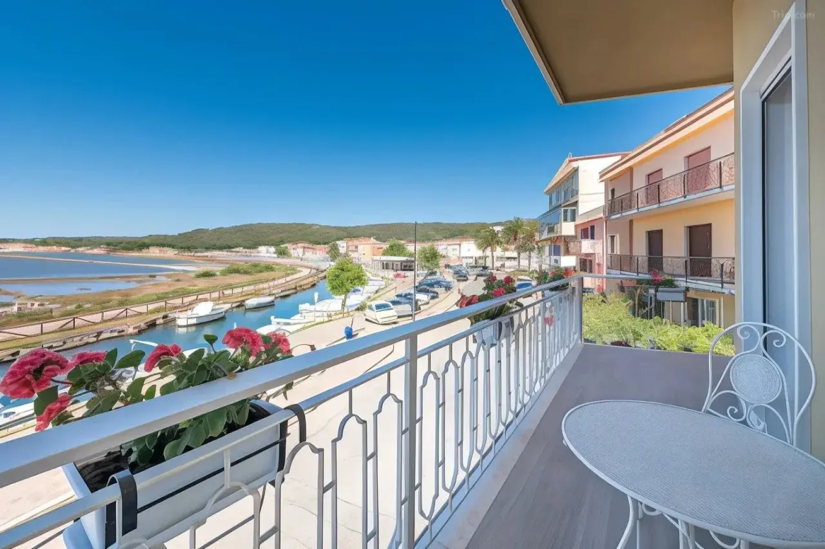 AQUAMADRE Suites