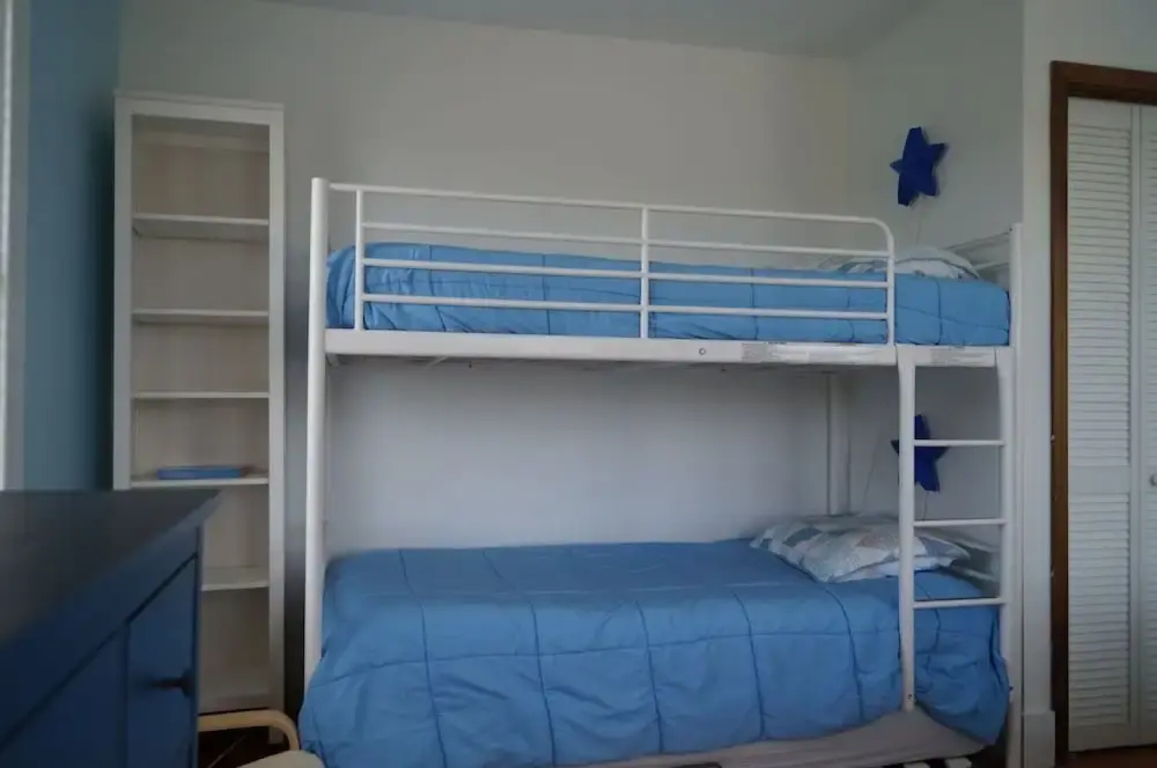 Short Sands View Y770-g Beautiful, Large Home Short Walk Through A Neighborhood To Short Sands Beach 4 Bedroom Home by RedAwning