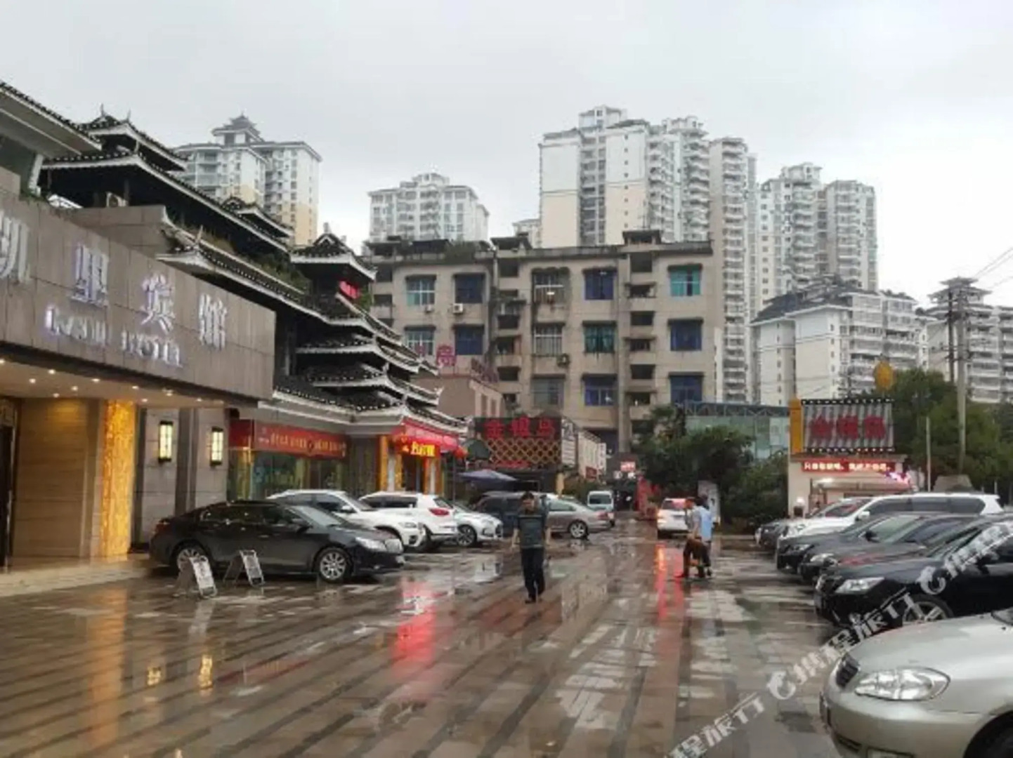 Jushi Burton Kaili Hotel (Municipal Government State People's Hospital)