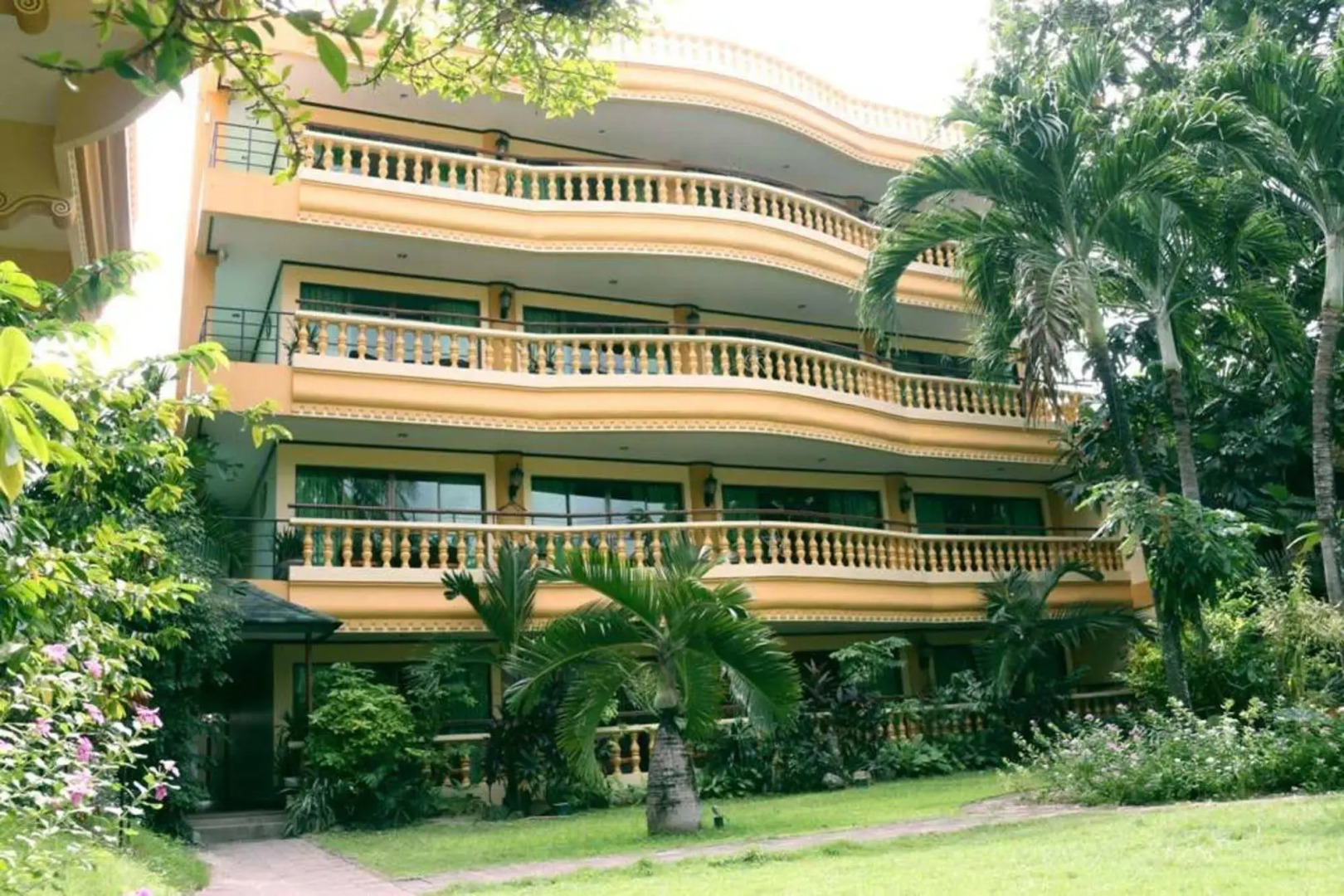 Paradise Garden Hotel and Convention Boracay Powered by ASTON