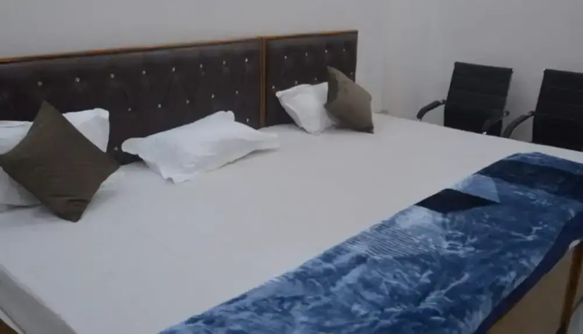 Goroomgo Mateshwari Palace Ayodhya