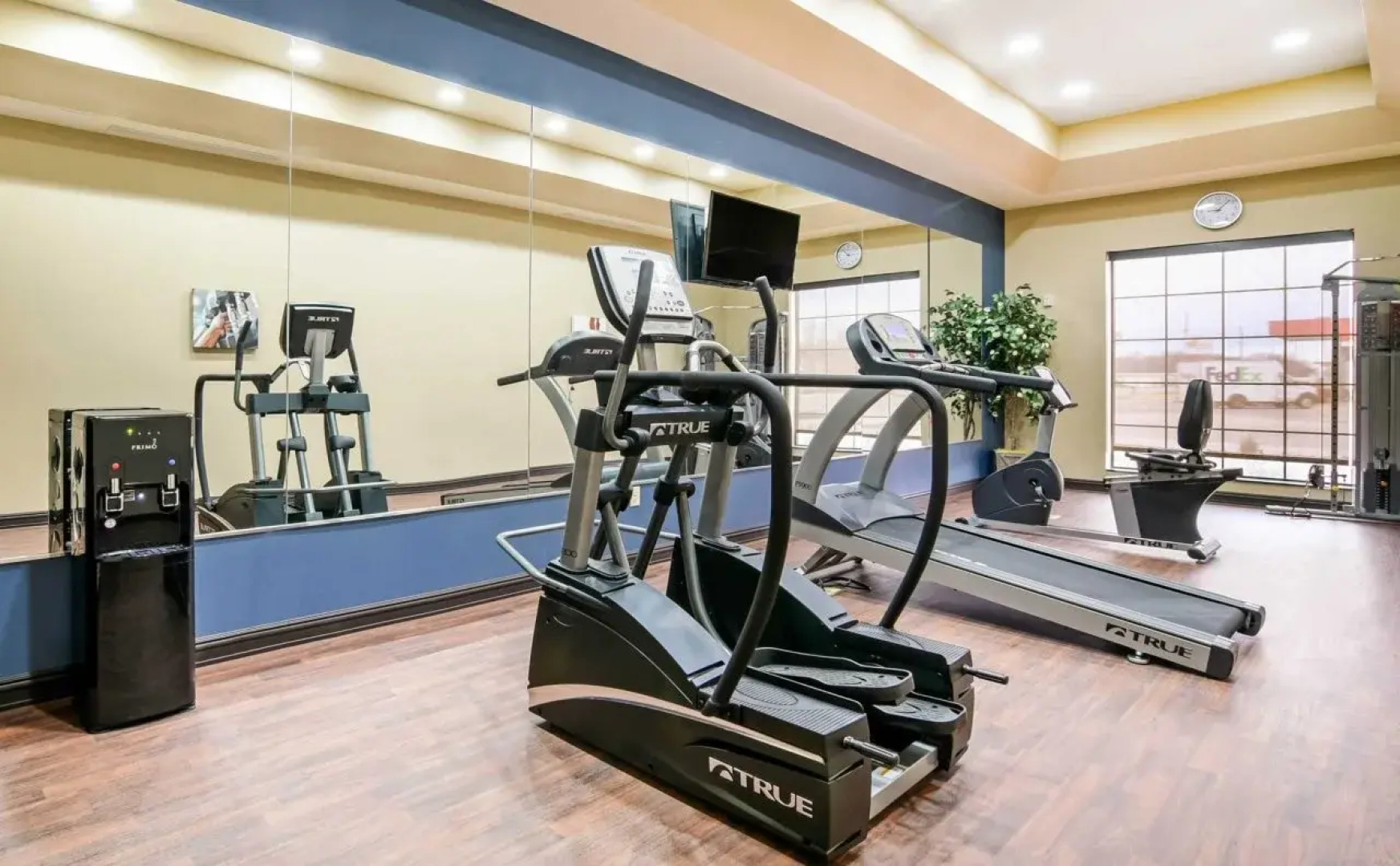 Comfort Inn & Suites Wichita Northeast