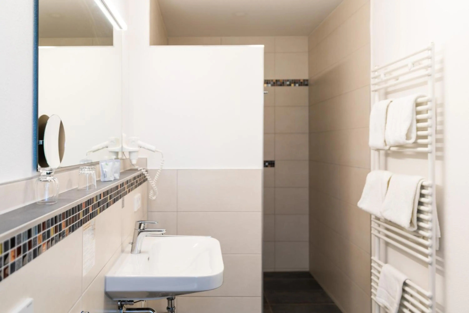 Gasthof Linde   Hotel Blum