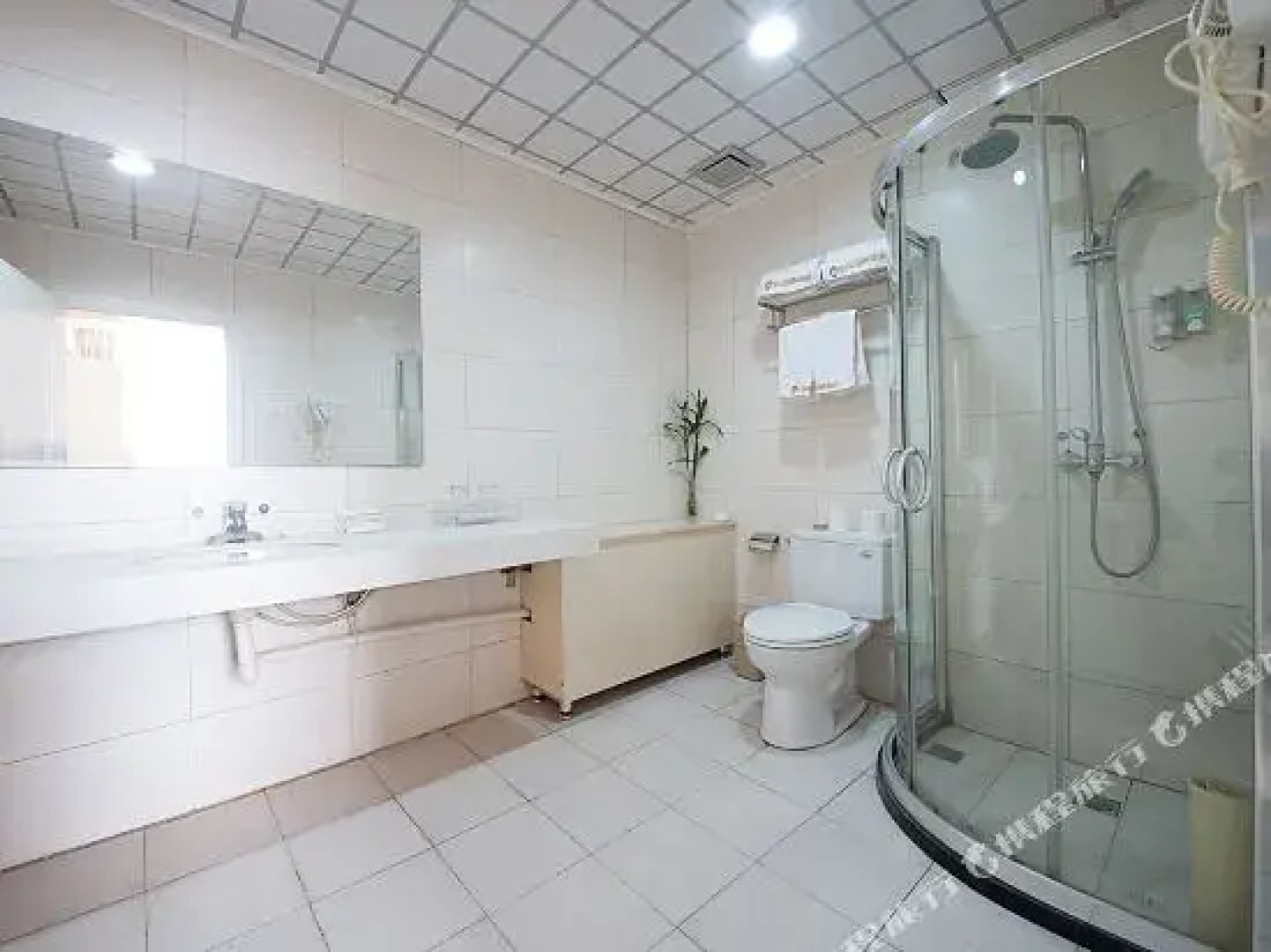 Royal International Hotel