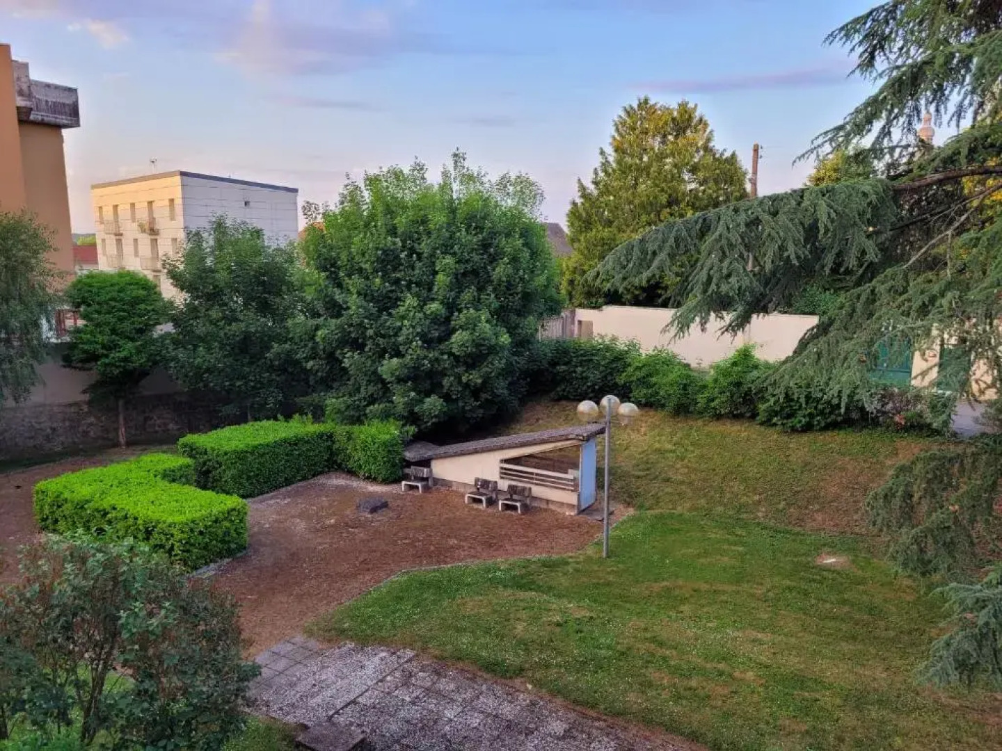 Studio récent résidence Charles Quint