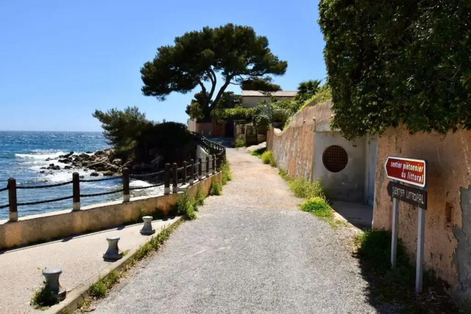 Beach Walk Grand studio Climatisé, place de parking, piscine