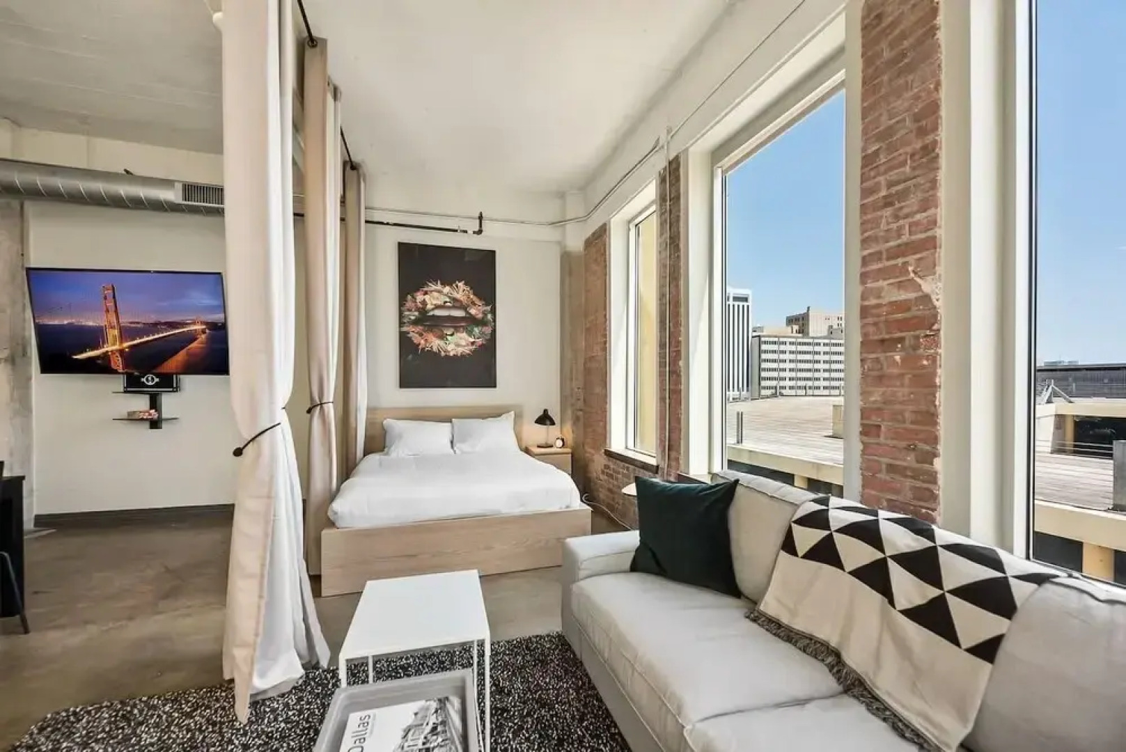 Downtown Dallas Apartments by Hosteeva