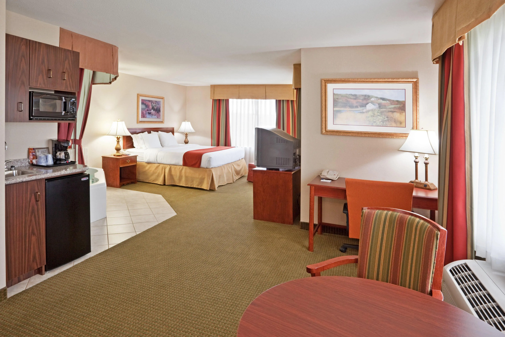 Holiday Inn Express Hotel & Suites Franklin-Oil City by IHG