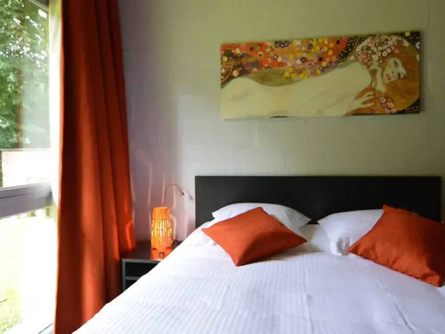 Luxury Villa with Swimming Pool near F1 Circuit