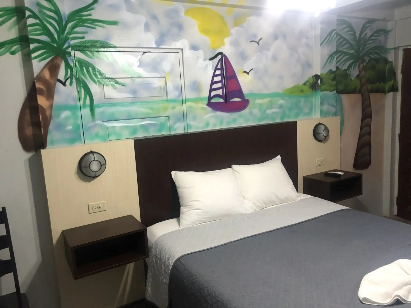 Best Time Inn Hotel - Car Rental