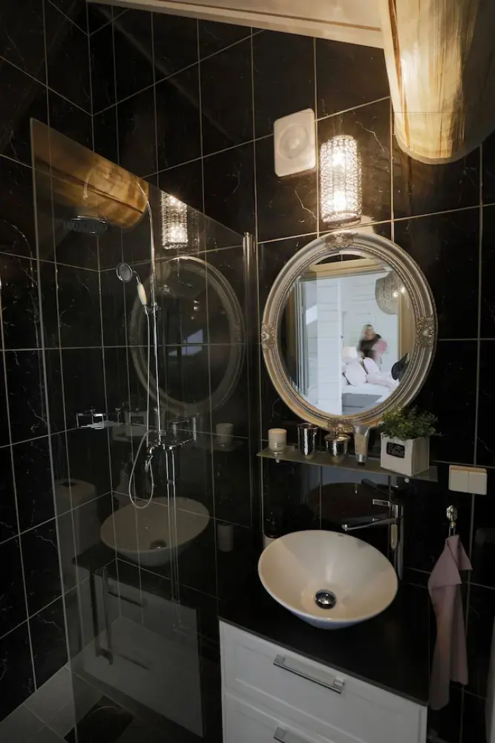 Sara's Bed and Breakfast