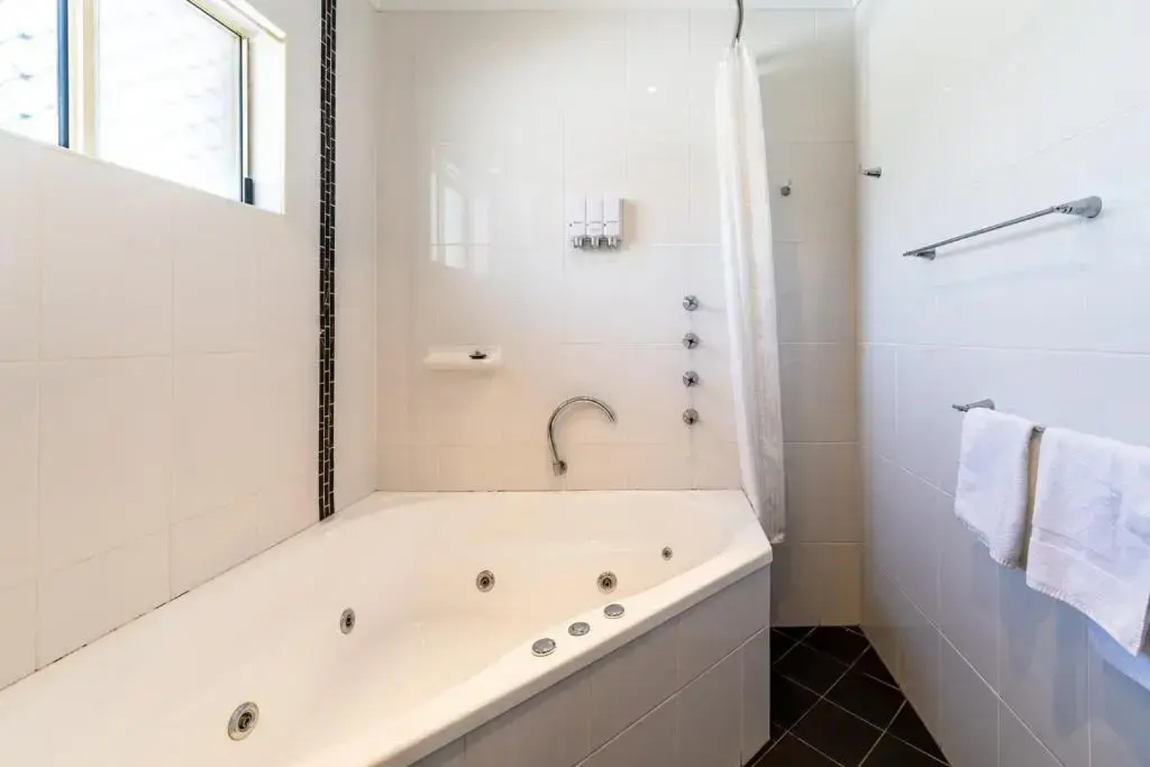 Comfort Inn Parkes International