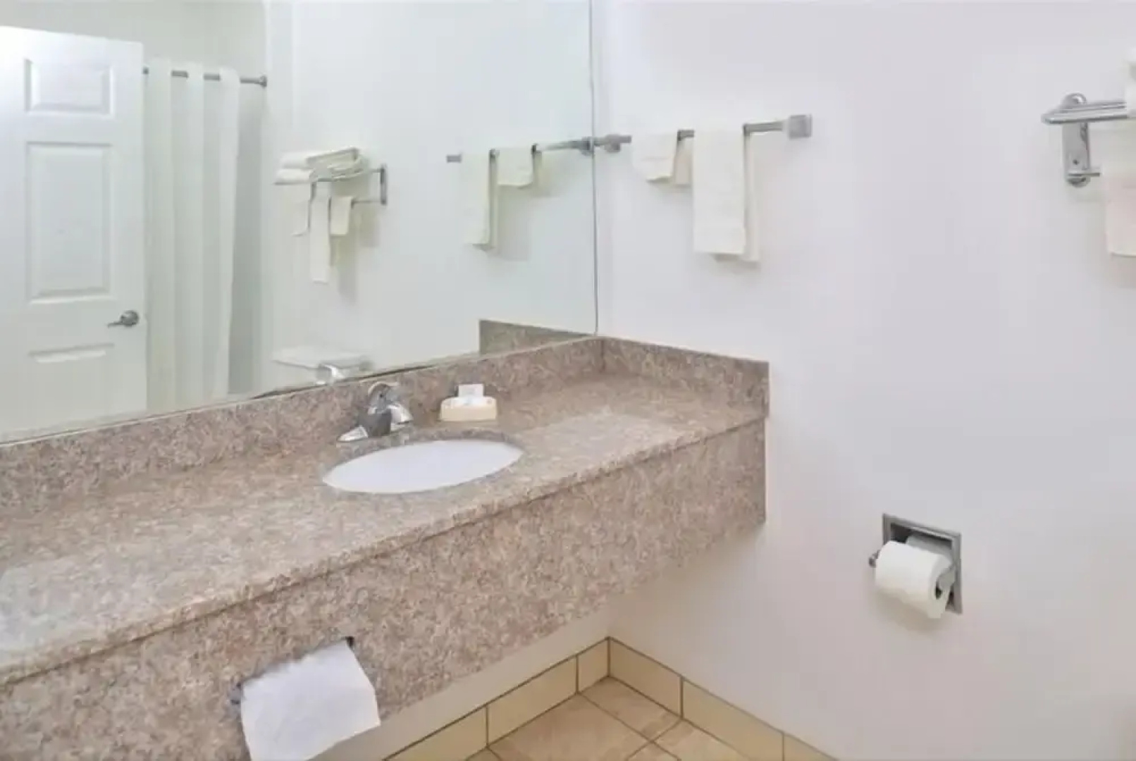 La Bonita Inn And Suites