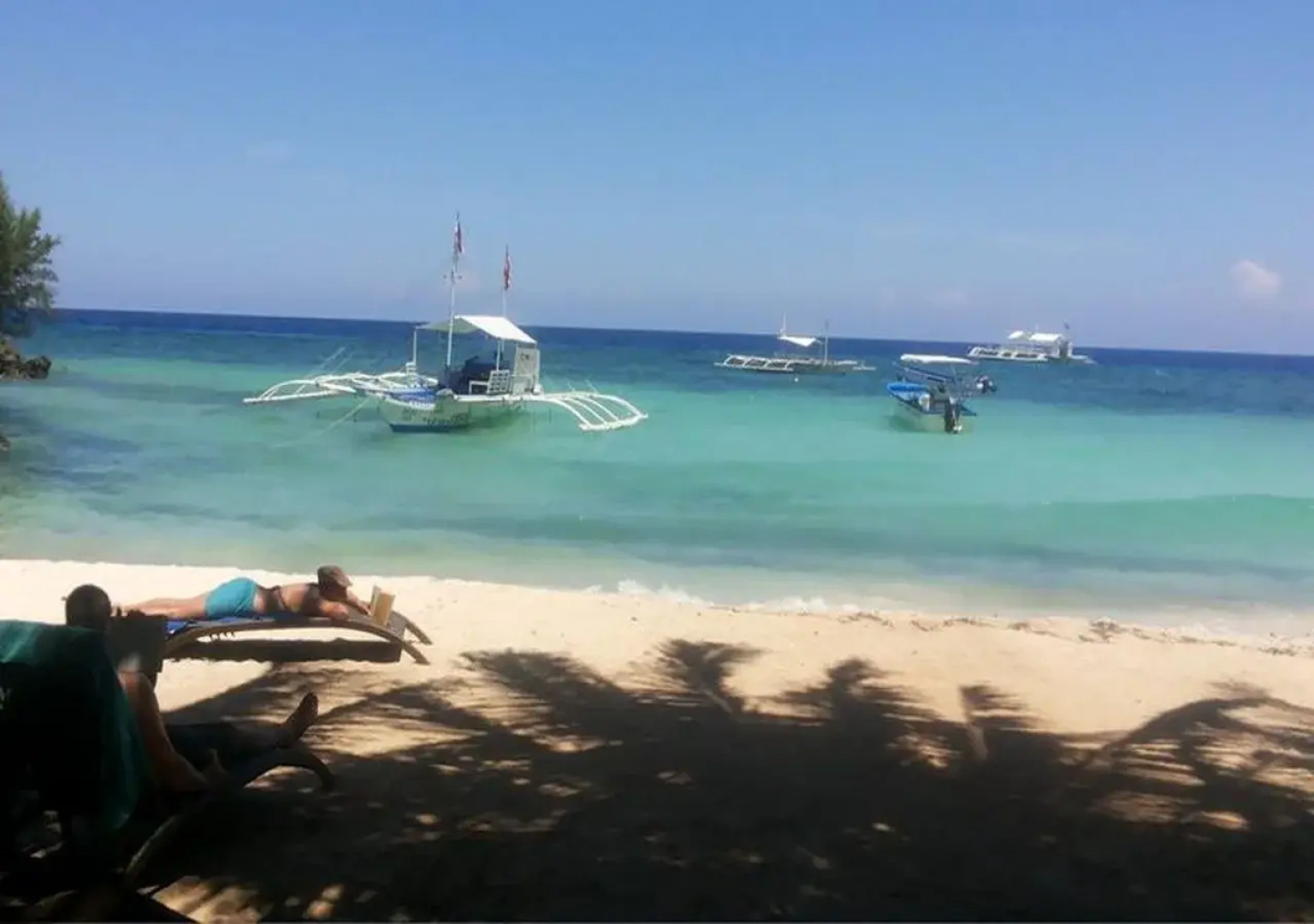 Alona Tropical Beach Resort