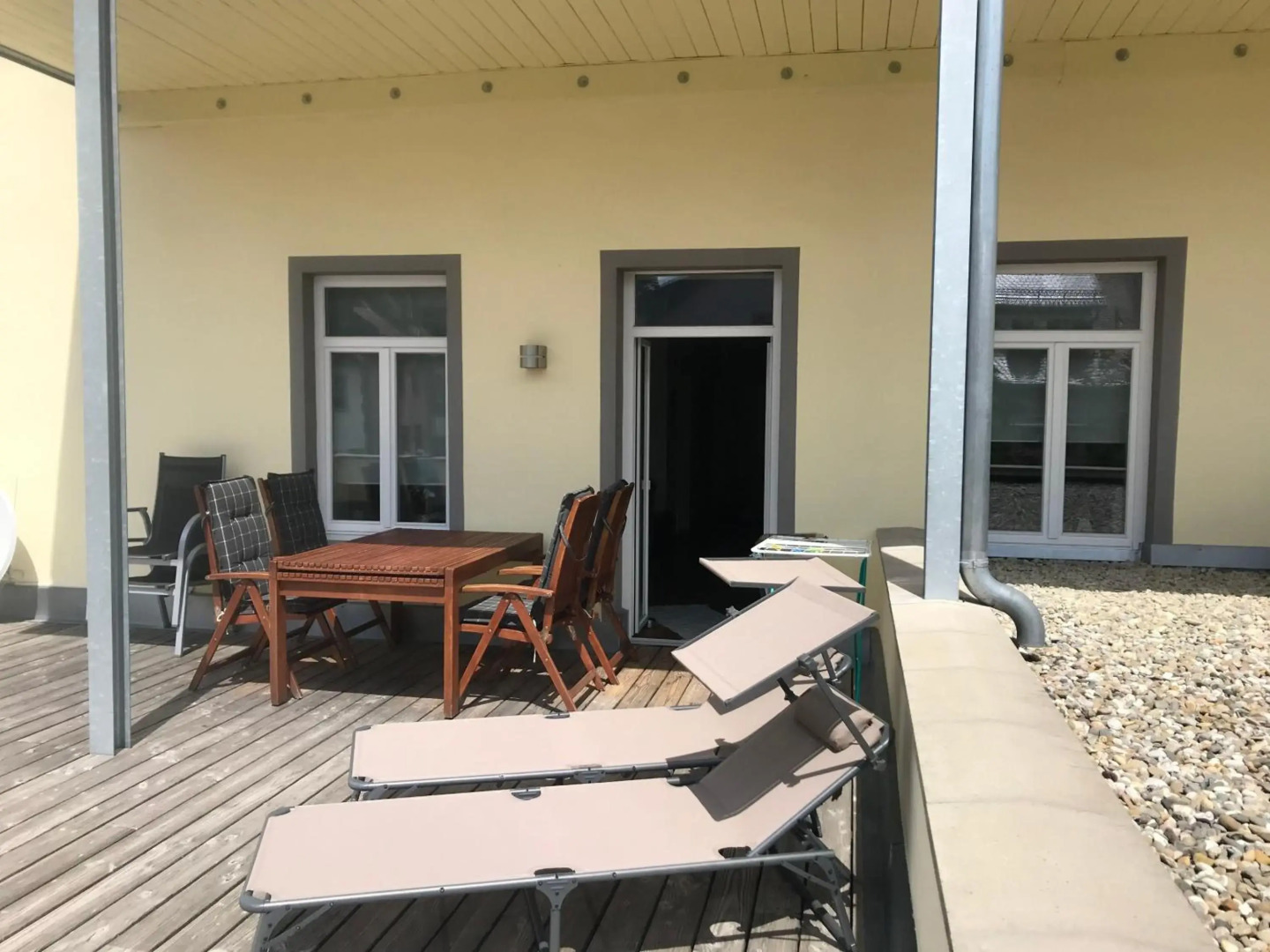 Loft Style 3 Room Apartment + terrace