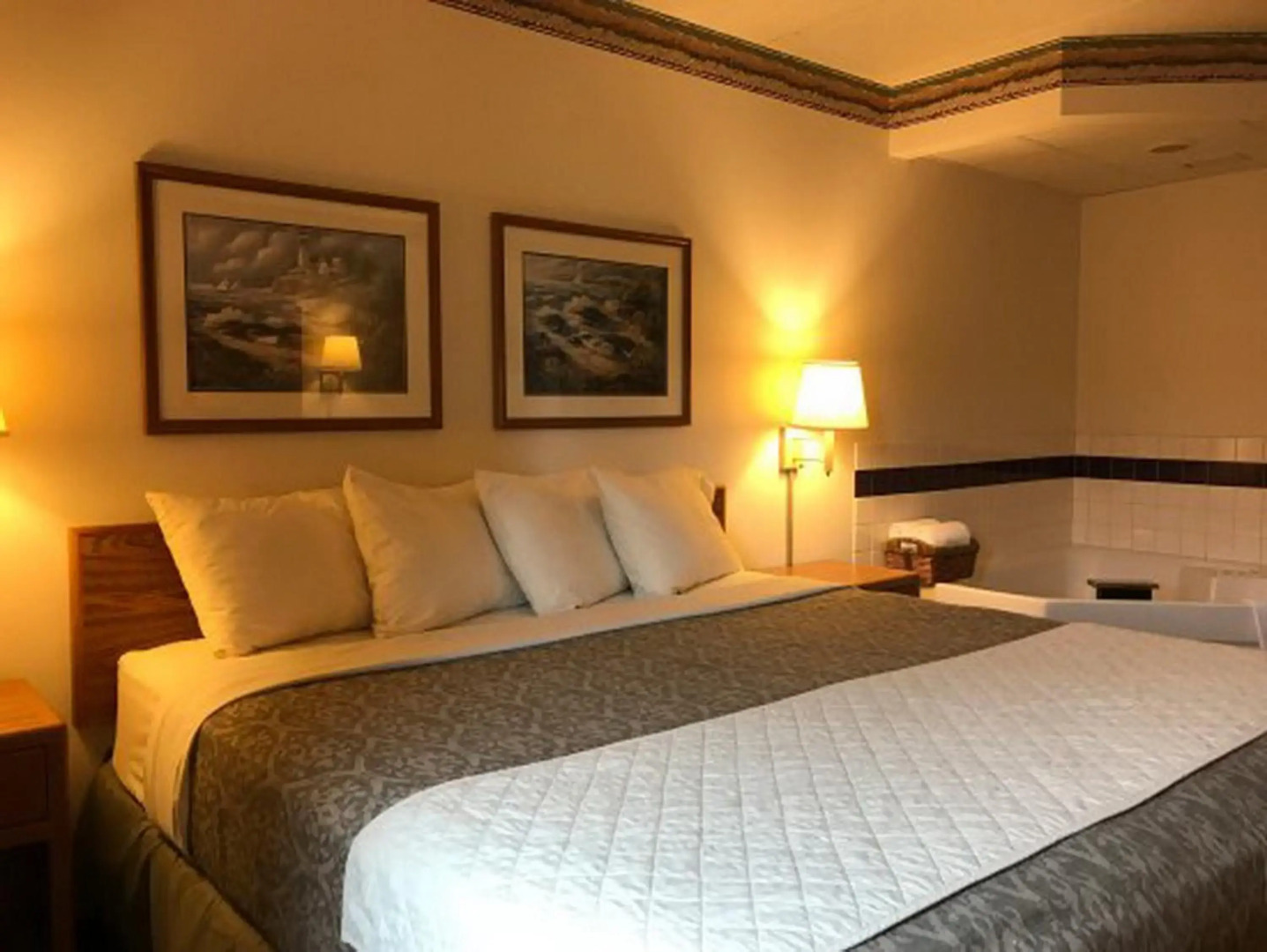 FairBridge Inn & Suites in Thorp, WI