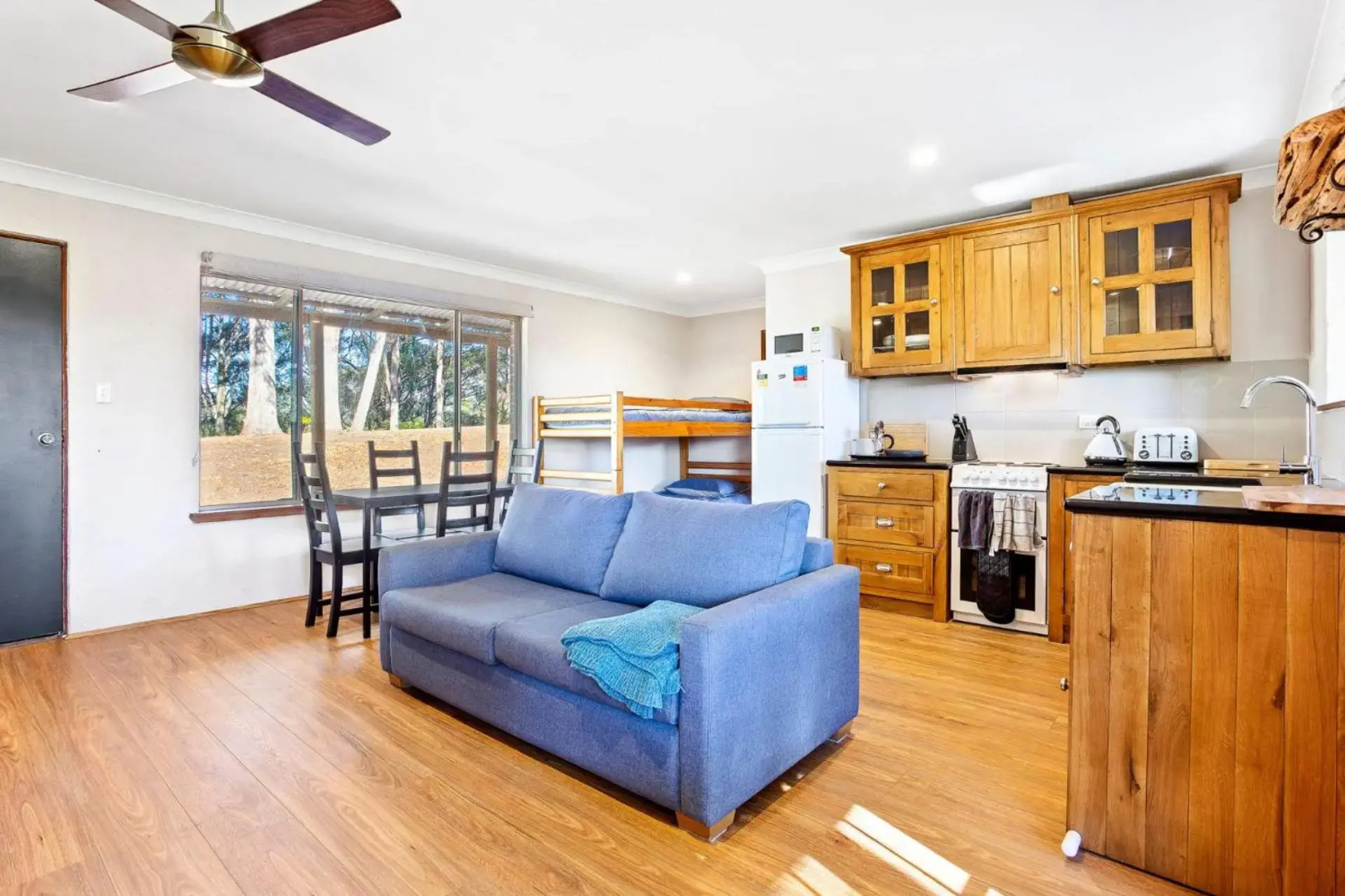 Braeside Cabin Three - Parsonsia