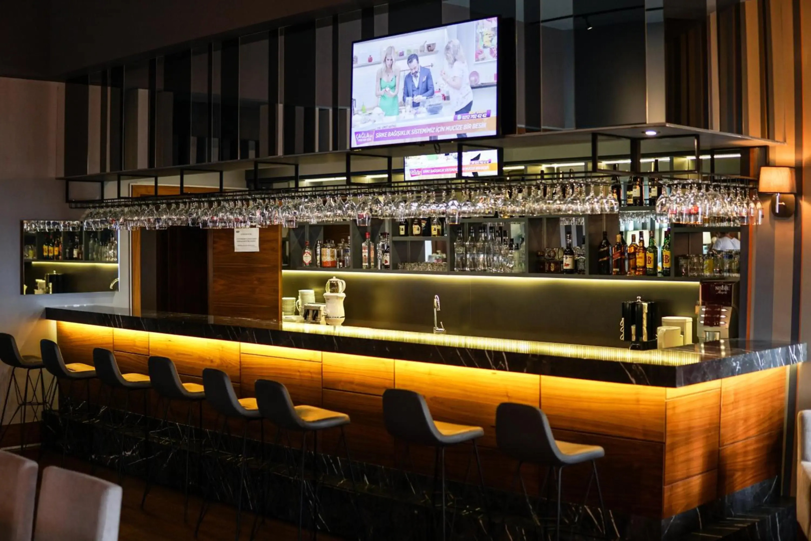 Yayoba Hotel