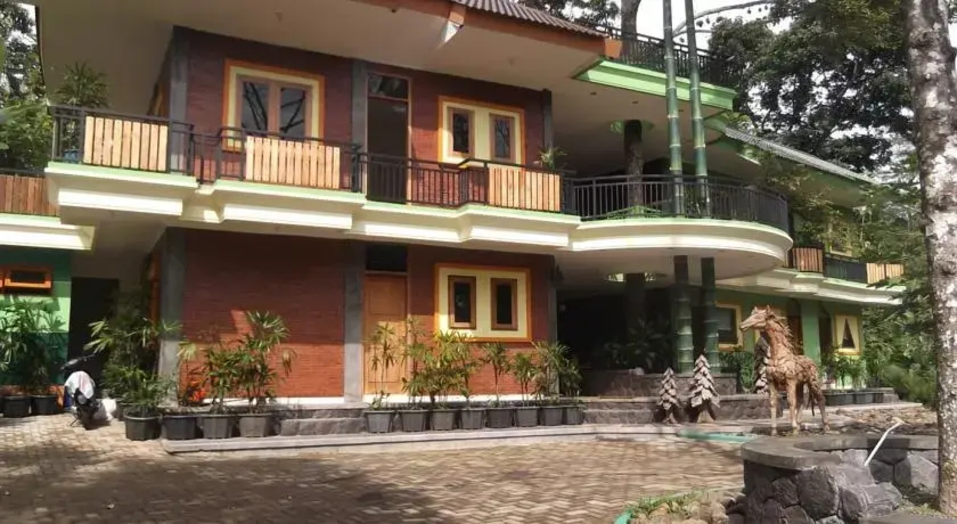 Fresh Green Hotel & Kebun Fresh Green