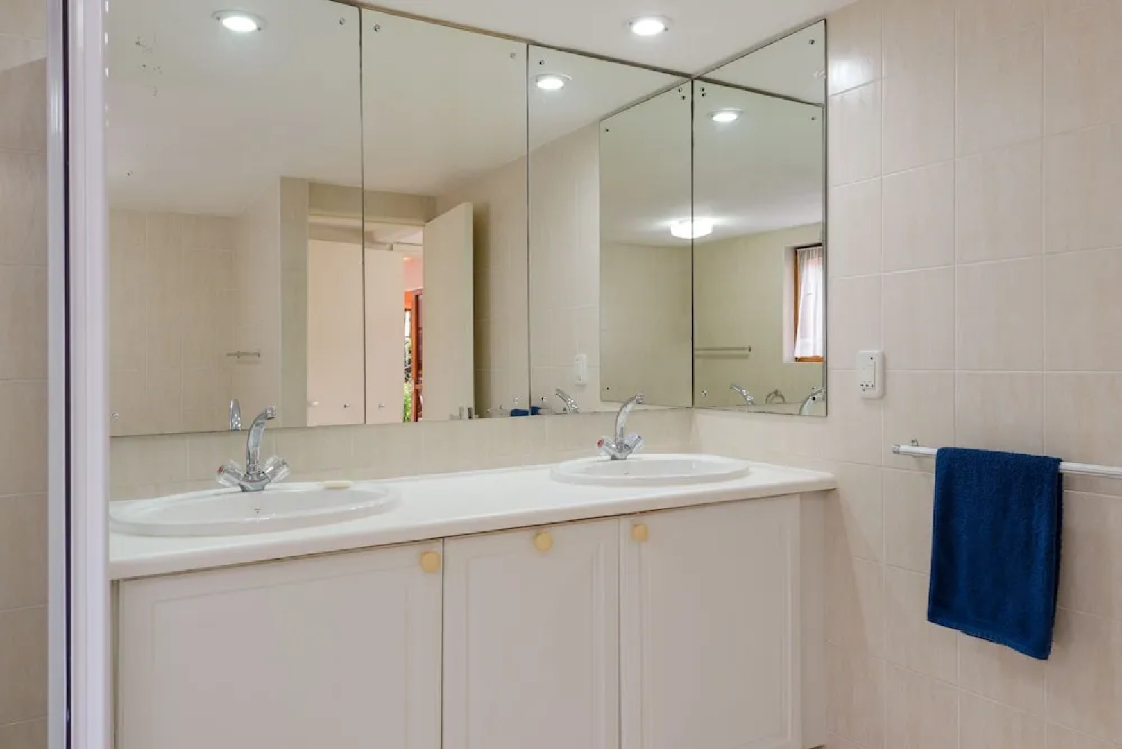 San Lameer Villa Rentals 10312