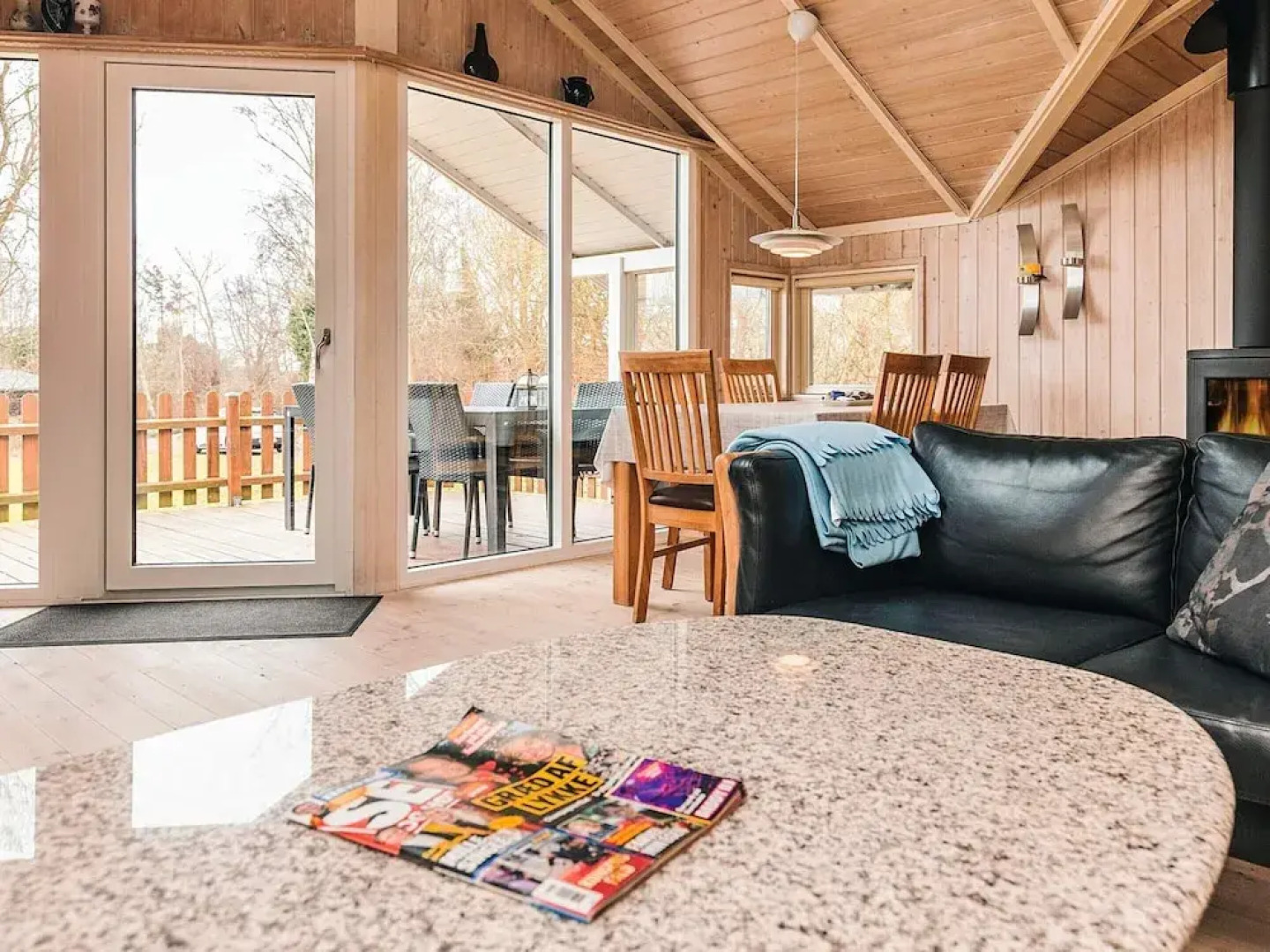 Graceful Holiday Home in Humble near Sea